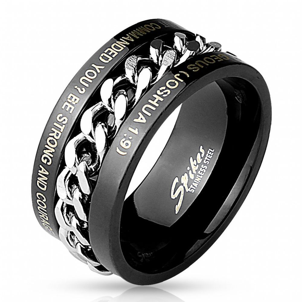 Черное мужское кольцо с надписью и вставкой в виде цепи