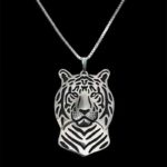 Кулон на шею серебряный тигр