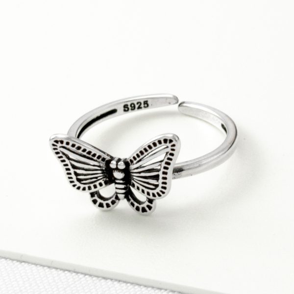 Серебристое кольцо бабочка